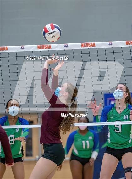 Thumbnail 2 in Mountain Island Charter vs East Wake Academy (NCHSAA 1A Finals) (1 of 2 - the game) photogallery.