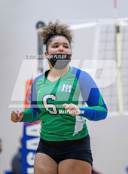 Thumbnail 2 in Mountain Island Charter vs East Wake Academy (NCHSAA 1A Finals) (1 of 2 - the game) photogallery.