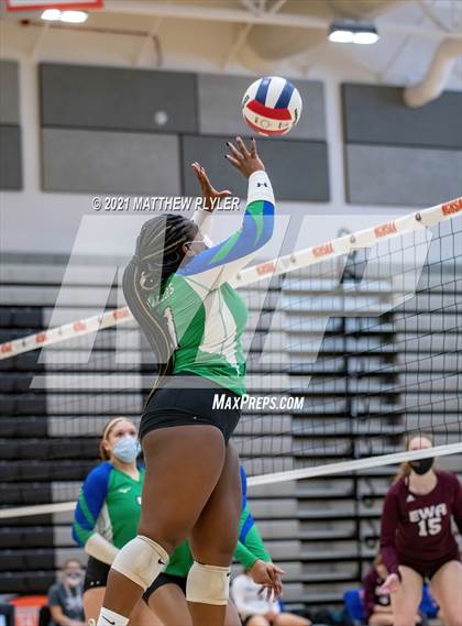 Thumbnail 1 in Mountain Island Charter vs East Wake Academy (NCHSAA 1A Finals) (1 of 2 - the game) photogallery.