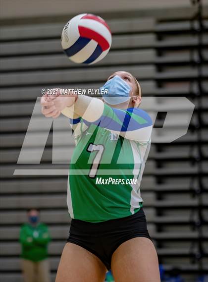 Thumbnail 1 in Mountain Island Charter vs East Wake Academy (NCHSAA 1A Finals) (1 of 2 - the game) photogallery.