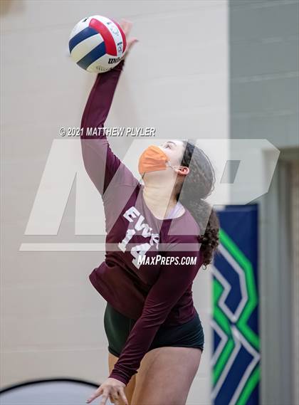Thumbnail 1 in Mountain Island Charter vs East Wake Academy (NCHSAA 1A Finals) (1 of 2 - the game) photogallery.