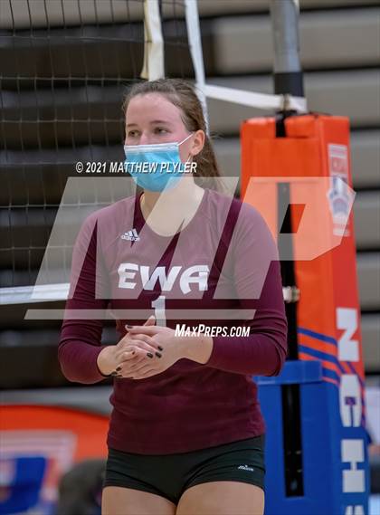 Thumbnail 3 in Mountain Island Charter vs East Wake Academy (NCHSAA 1A Finals) (1 of 2 - the game) photogallery.