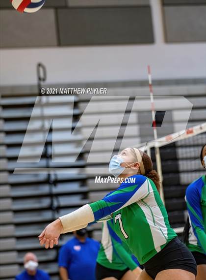 Thumbnail 1 in Mountain Island Charter vs East Wake Academy (NCHSAA 1A Finals) (1 of 2 - the game) photogallery.