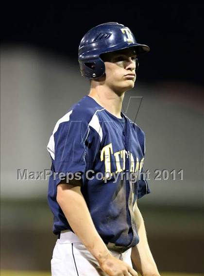 Thumbnail 2 in Victor vs Webster Thomas (Section 5 Class AA Semifinal) photogallery.