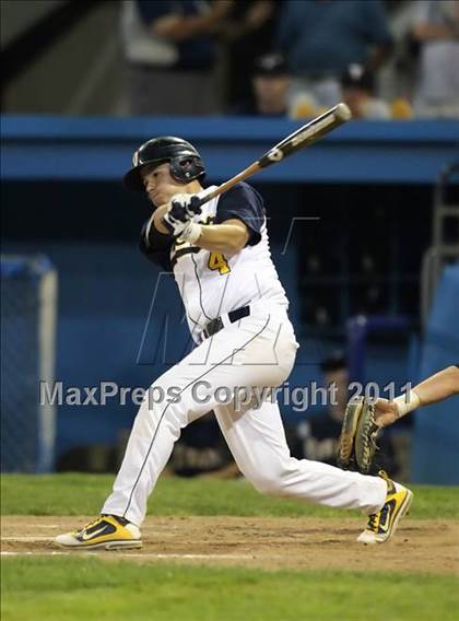 Thumbnail 2 in Victor vs Webster Thomas (Section 5 Class AA Semifinal) photogallery.