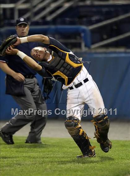 Thumbnail 2 in Victor vs Webster Thomas (Section 5 Class AA Semifinal) photogallery.