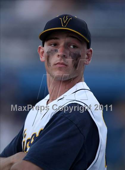 Thumbnail 1 in Victor vs Webster Thomas (Section 5 Class AA Semifinal) photogallery.