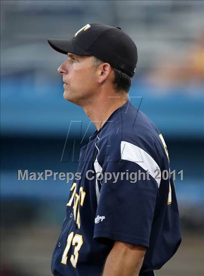 Thumbnail 3 in Victor vs Webster Thomas (Section 5 Class AA Semifinal) photogallery.