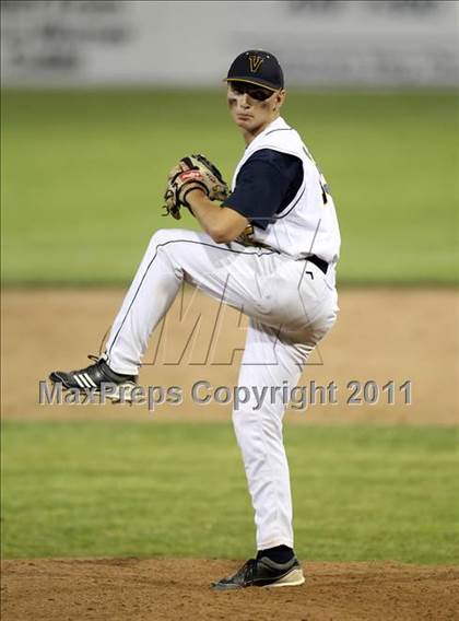 Thumbnail 3 in Victor vs Webster Thomas (Section 5 Class AA Semifinal) photogallery.