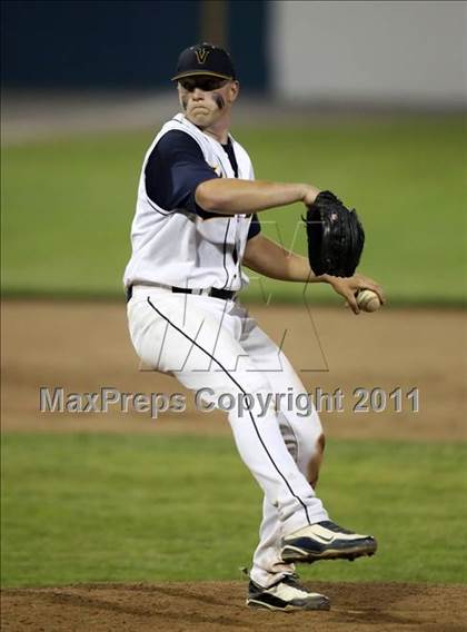Thumbnail 3 in Victor vs Webster Thomas (Section 5 Class AA Semifinal) photogallery.