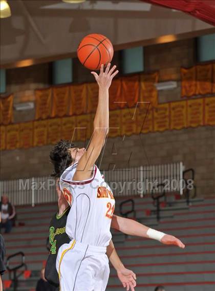 Thumbnail 2 in Simi Valley vs. Roosevelt (MaxPreps Holiday Classic) photogallery.