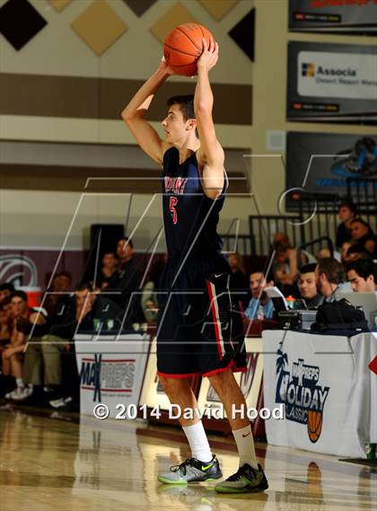 Thumbnail 1 in Mission Viejo vs. Viewpoint (MaxPreps Holiday Classic) photogallery.