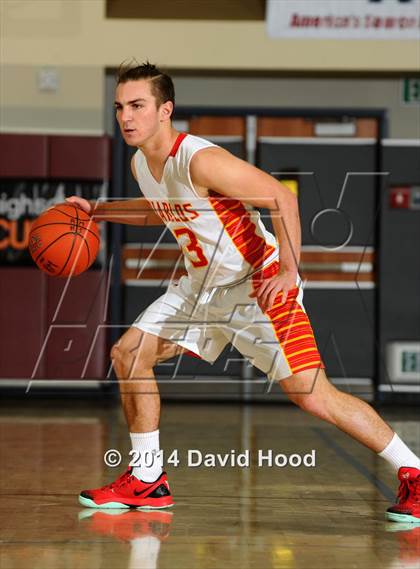 Thumbnail 1 in Mission Viejo vs. Viewpoint (MaxPreps Holiday Classic) photogallery.