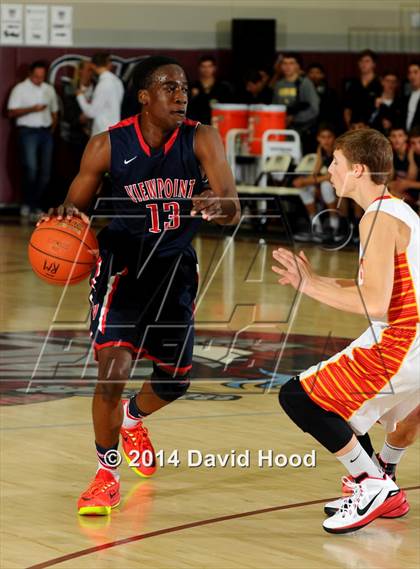 Thumbnail 2 in Mission Viejo vs. Viewpoint (MaxPreps Holiday Classic) photogallery.