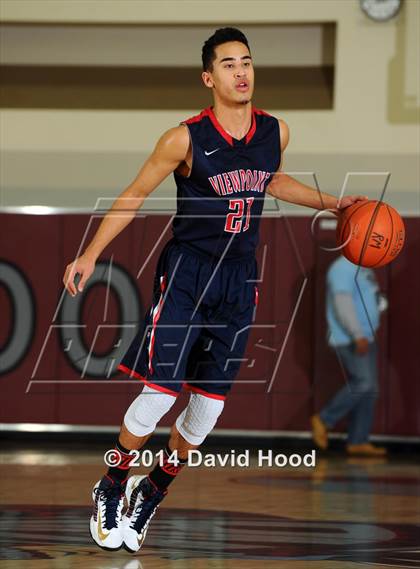 Thumbnail 3 in Mission Viejo vs. Viewpoint (MaxPreps Holiday Classic) photogallery.