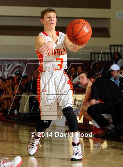 Thumbnail 1 in Mission Viejo vs. Viewpoint (MaxPreps Holiday Classic) photogallery.