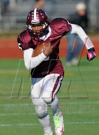 Thumbnail 3 in Hyde-Woodstock vs. St. Luke's (NEPSAC Dan Rorke Bowl) photogallery.