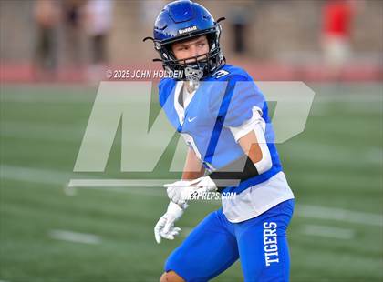 Thumbnail 2 in Luther @ Newkirk photogallery.