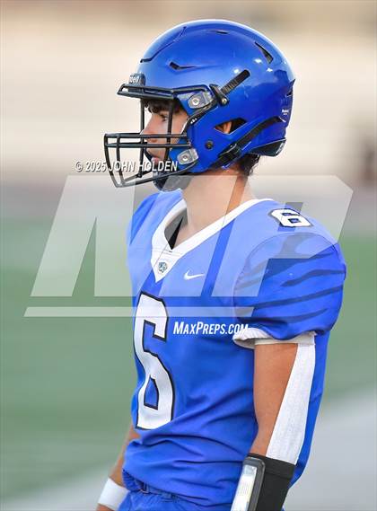 Thumbnail 1 in Luther @ Newkirk photogallery.