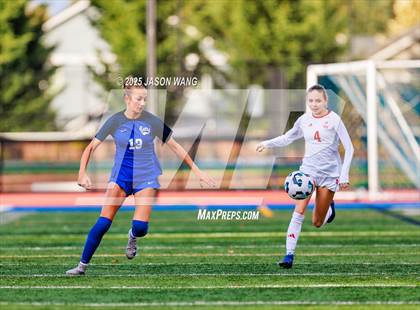 Thumbnail 2 in Union @ Tahoma (WIAA 4A District 3/4 Round 1) photogallery.