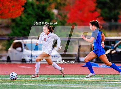 Thumbnail 2 in Union @ Tahoma (WIAA 4A District 3/4 Round 1) photogallery.