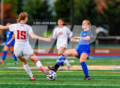 Thumbnail 1 in Union @ Tahoma (WIAA 4A District 3/4 Round 1) photogallery.