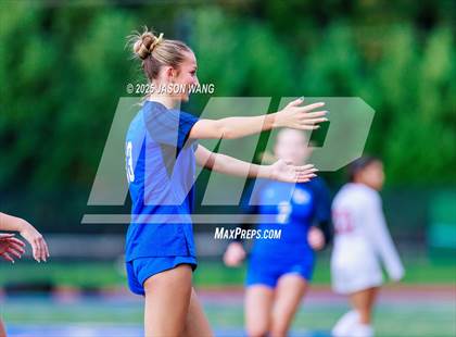 Thumbnail 2 in Union @ Tahoma (WIAA 4A District 3/4 Round 1) photogallery.