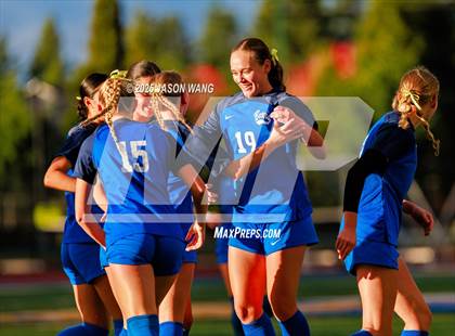 Thumbnail 1 in Union @ Tahoma (WIAA 4A District 3/4 Round 1) photogallery.