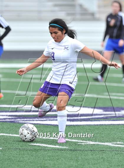 Thumbnail 3 in North Lamar @ Bonham (Bonham Tournament) photogallery.
