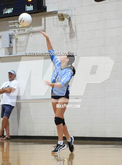 Thumbnail 3 in White Oak @ Swansboro photogallery.