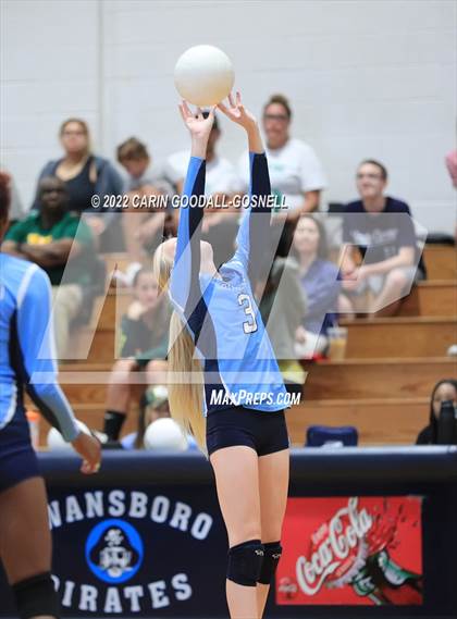 Thumbnail 1 in White Oak @ Swansboro photogallery.