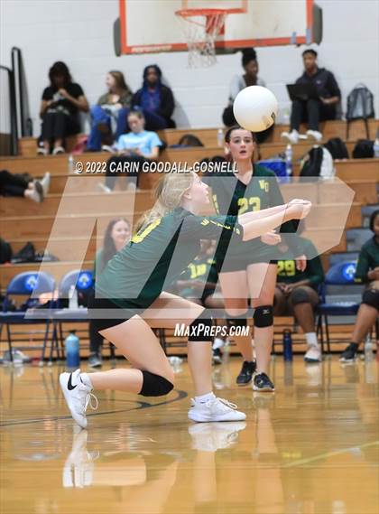 Thumbnail 1 in White Oak @ Swansboro photogallery.
