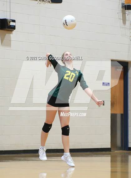 Thumbnail 3 in White Oak @ Swansboro photogallery.