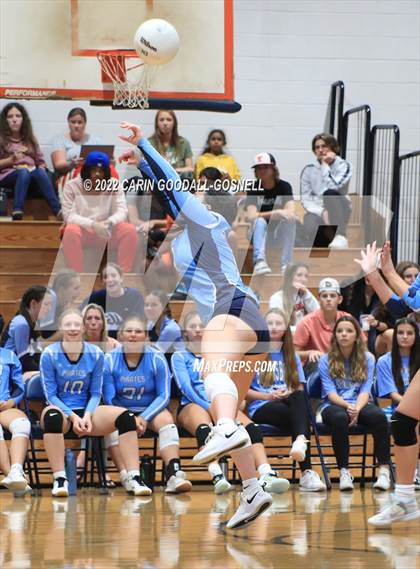 Thumbnail 2 in White Oak @ Swansboro photogallery.