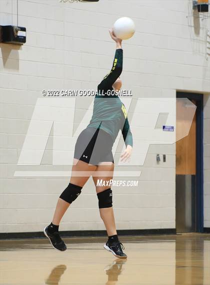 Thumbnail 2 in White Oak @ Swansboro photogallery.