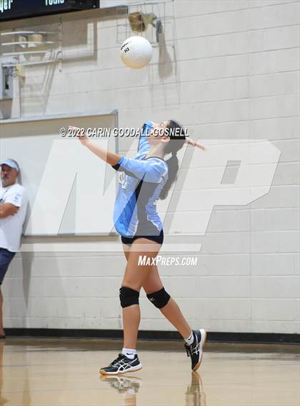 Thumbnail 2 in White Oak @ Swansboro photogallery.