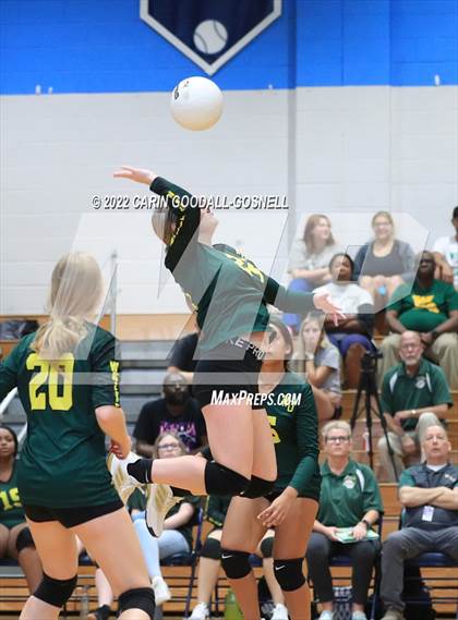 Thumbnail 2 in White Oak @ Swansboro photogallery.