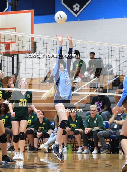 Thumbnail 3 in White Oak @ Swansboro photogallery.