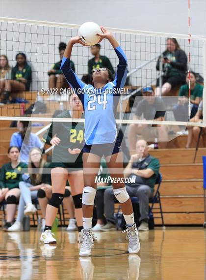 Thumbnail 2 in White Oak @ Swansboro photogallery.