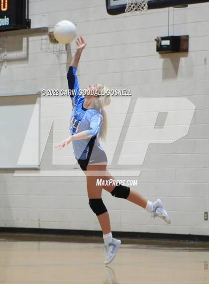 Thumbnail 1 in White Oak @ Swansboro photogallery.