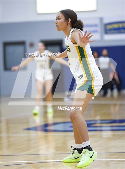 Thumbnail 3 in Blue Valley North vs Rock Bridge (Sophie Cunningham Classic) photogallery.