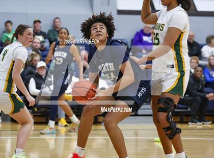 Thumbnail 3 in Blue Valley North vs Rock Bridge (Sophie Cunningham Classic) photogallery.