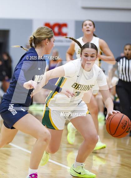Thumbnail 3 in Blue Valley North vs Rock Bridge (Sophie Cunningham Classic) photogallery.