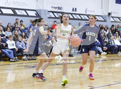 Thumbnail 2 in Blue Valley North vs Rock Bridge (Sophie Cunningham Classic) photogallery.