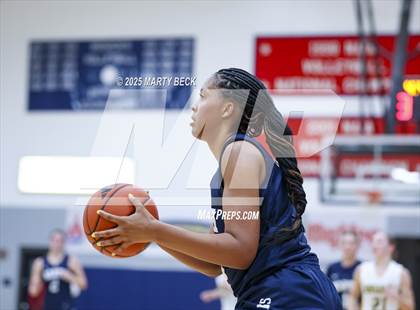 Thumbnail 3 in Blue Valley North vs Rock Bridge (Sophie Cunningham Classic) photogallery.