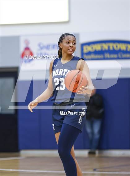 Thumbnail 2 in Blue Valley North vs Rock Bridge (Sophie Cunningham Classic) photogallery.