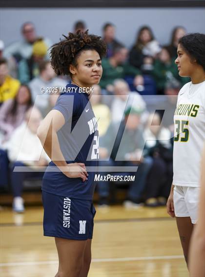 Thumbnail 3 in Blue Valley North vs Rock Bridge (Sophie Cunningham Classic) photogallery.