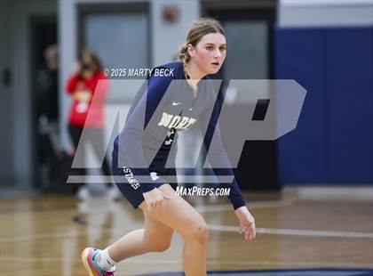Thumbnail 2 in Blue Valley North vs Rock Bridge (Sophie Cunningham Classic) photogallery.