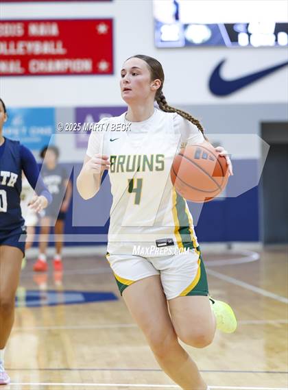 Thumbnail 3 in Blue Valley North vs Rock Bridge (Sophie Cunningham Classic) photogallery.