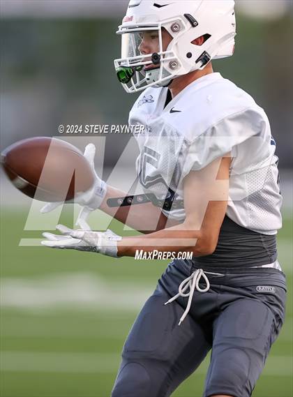 Thumbnail 2 in Shadow Ridge vs Pinnacle (Scrimmage) photogallery.